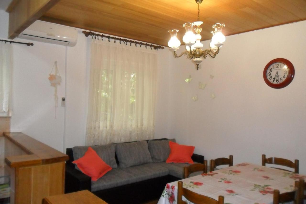 Apartma Maja